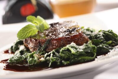 Filetto di manzo all’ aceto balsamico/ Polędwica wołowa w sosie z octu balsamicznego